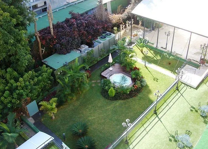 Vallemar فندق 4*